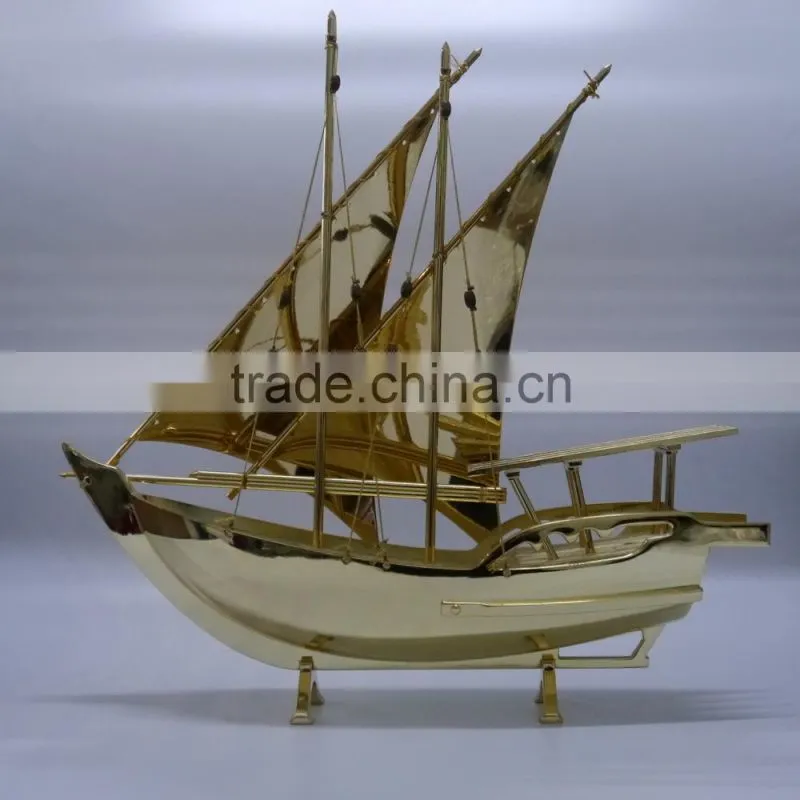 2017 NEW Style High Quality Beautiful Real Gold plated Dhow with Bahrain Gift
