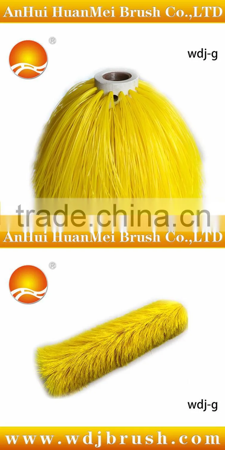 Highway guardrail cleaning brush