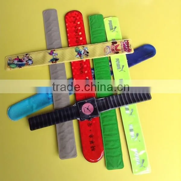 2015 Cheap Promotional Custom PVC Reflective Ruler Slap Bracelets