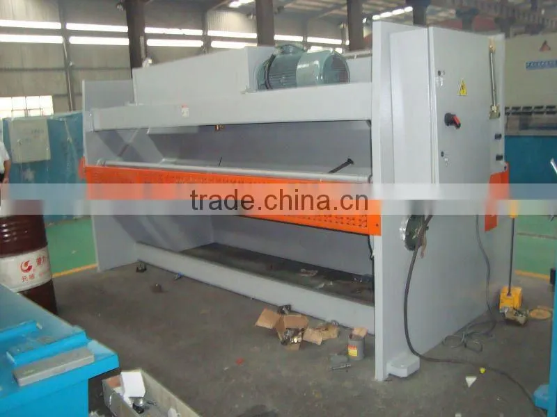 QC11K hydraulic CNC guillotine shearing machine