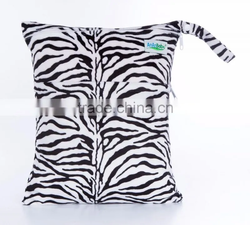 2016 Hot selling good quality customized fashion diaper bag