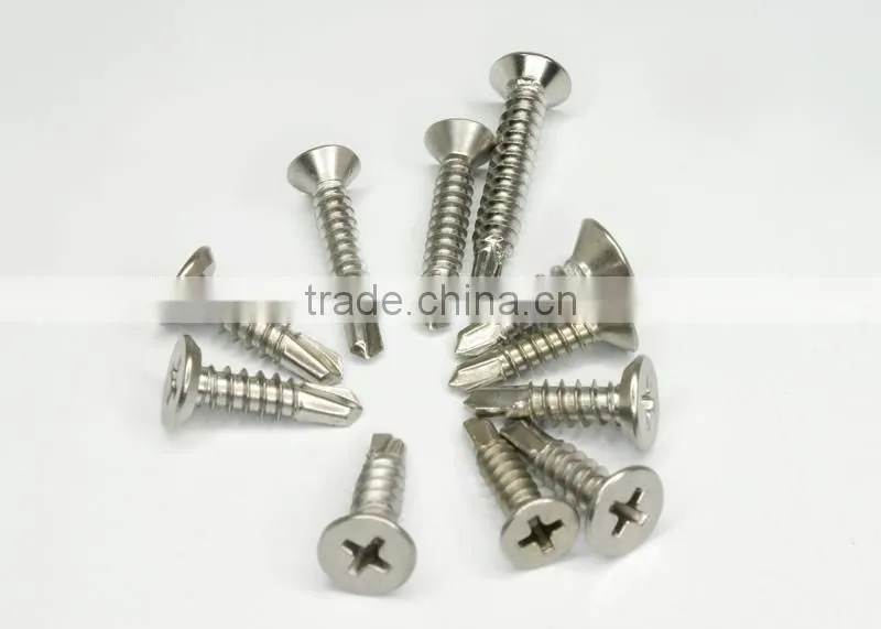 12x65 Hex flange head self drilling screw
