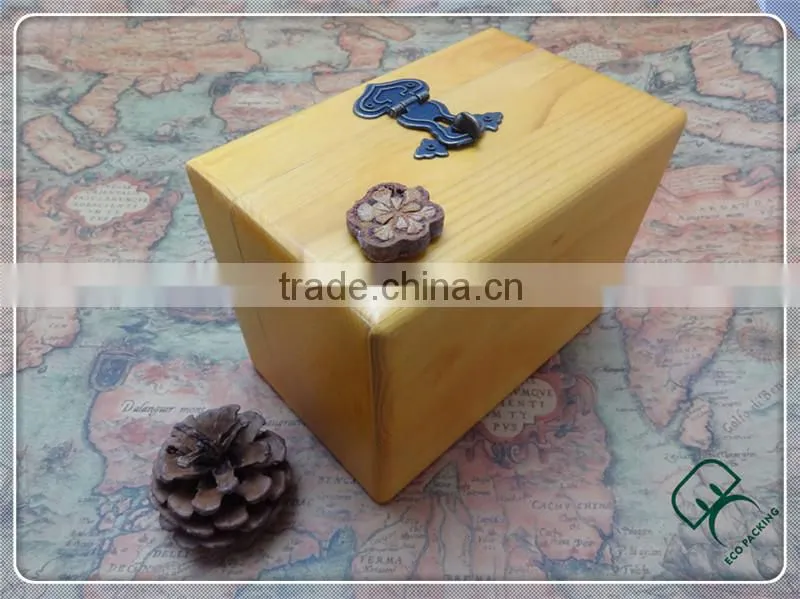 Custom logo 12 compartment wooden essential oil case bottle box