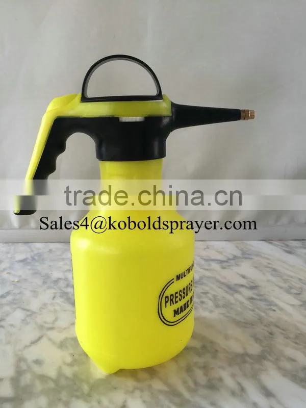 PE 2L pressure pump garden sprayer