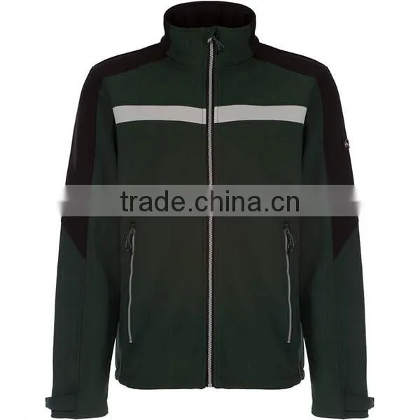 Winter OEM Mens full-zipper softshell jacket with hood
