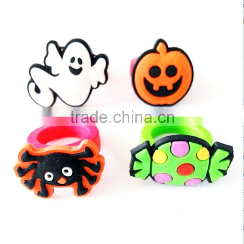 Popular Custom Emoji PVC rubber keychain promotion gift souvenior keyring