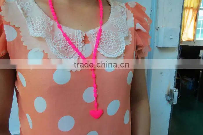 2013 latest design beautiful fashionable beads silicone necklaces