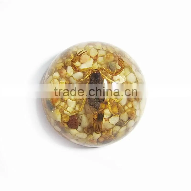 Promotional gifts glow in dark semicircle crystal ornament