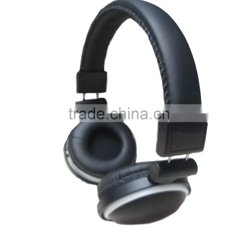 Fashion earmuff headphone for mobile phone