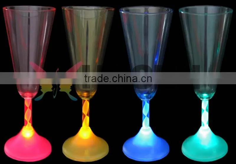 China Led Yard Cup Flashing Yard Glass Champagne Cup