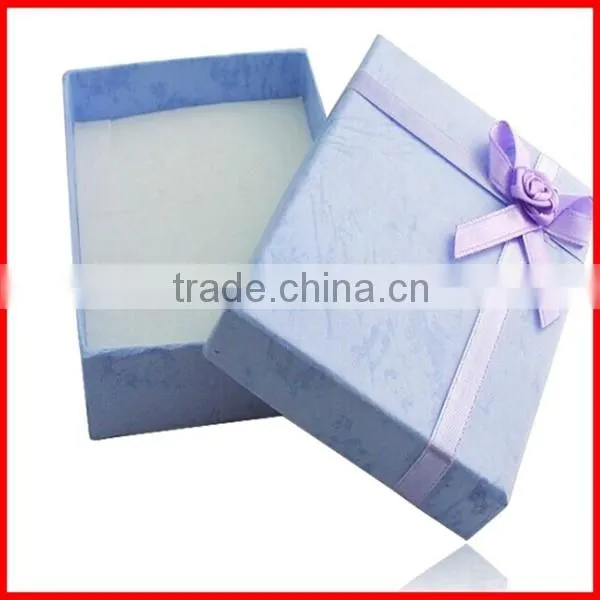 the light blue textured paper boxing all kinds of gifts bottom and lid box