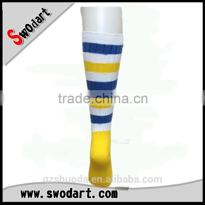 China cheap men yellow custom socks knee high socks