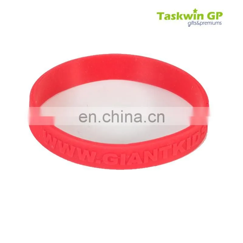 Cheap price high quality embossed custom logo silicone wristband