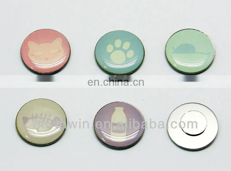 refrigerator magnet with notepad