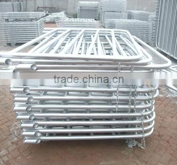 High quality galvanized cattle panel gate in store