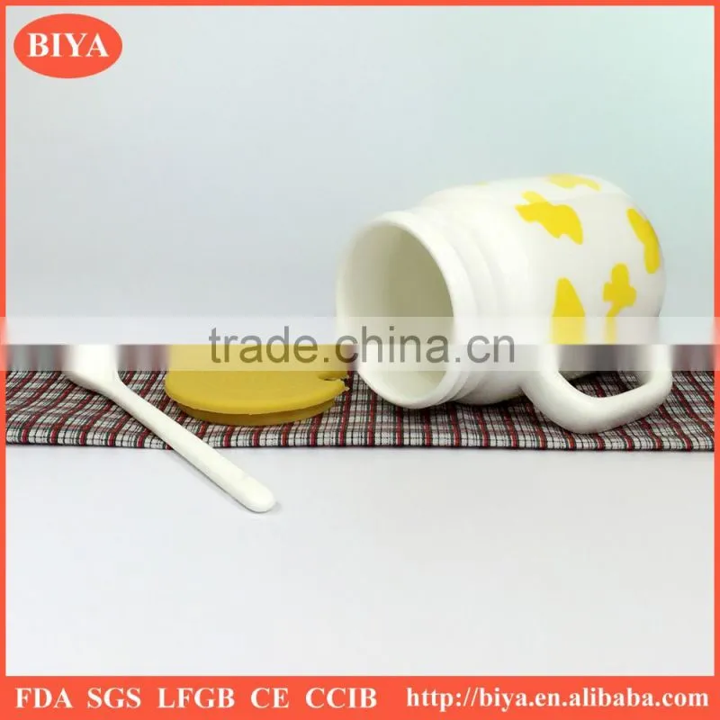 milk mug for kid breakfast mug with silicone lid and ceramic spoon for wholesale with logo decal print and handle