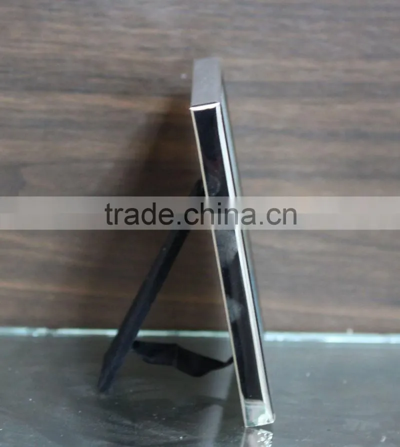 Sentient Harmonious Man And Wife Iron Photo Frame