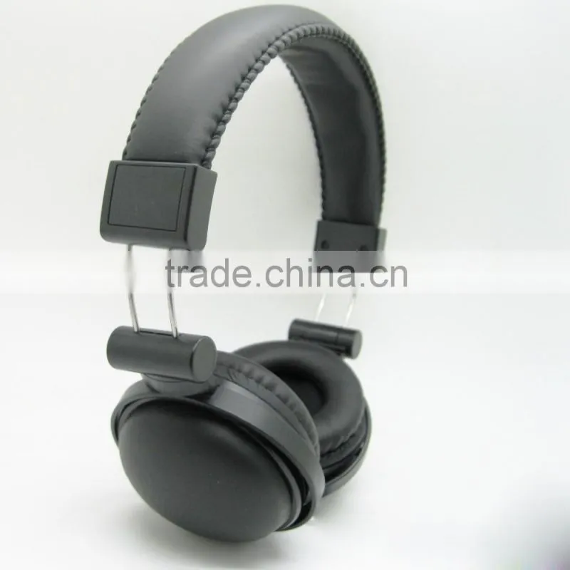 Fashion earmuff headphone for mobile phone