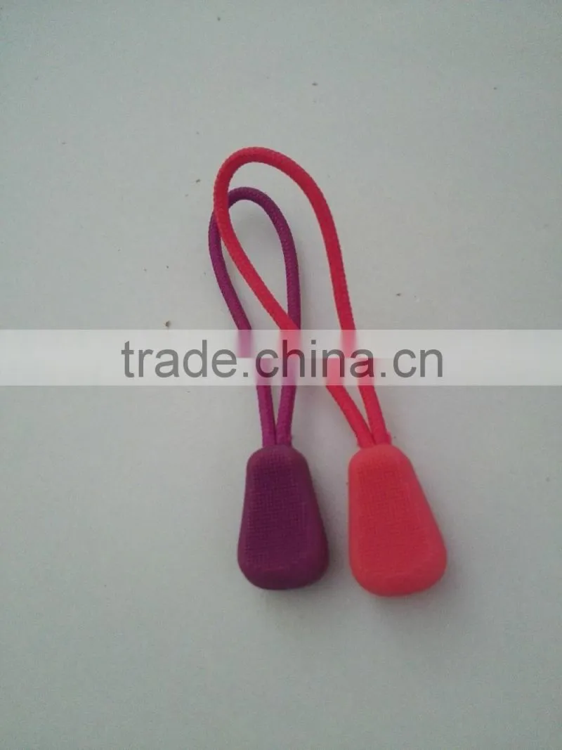 China Supplier Trolley Case Compass Plastic Zipper Puller