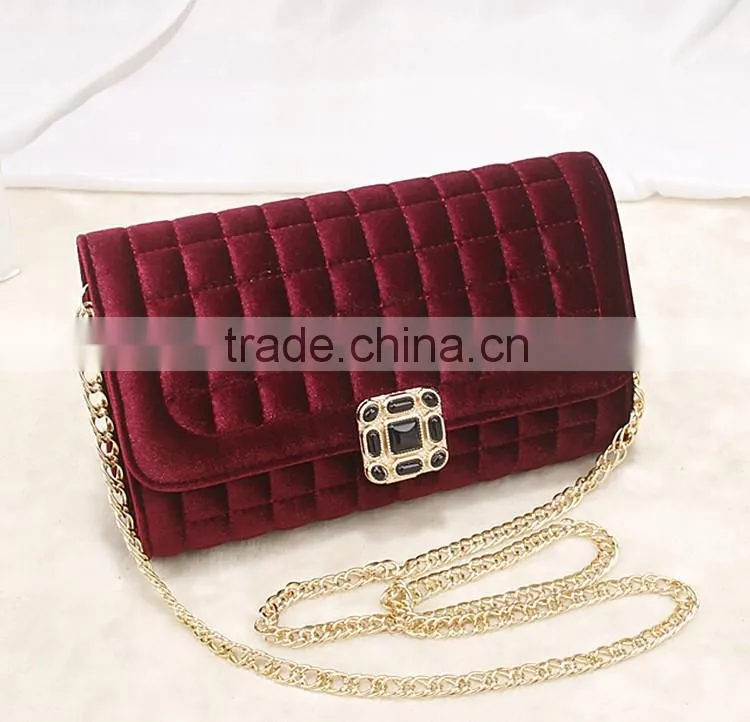 Online shopping Luxury newest designer custom black velvet sling shoulder bags with metal chain