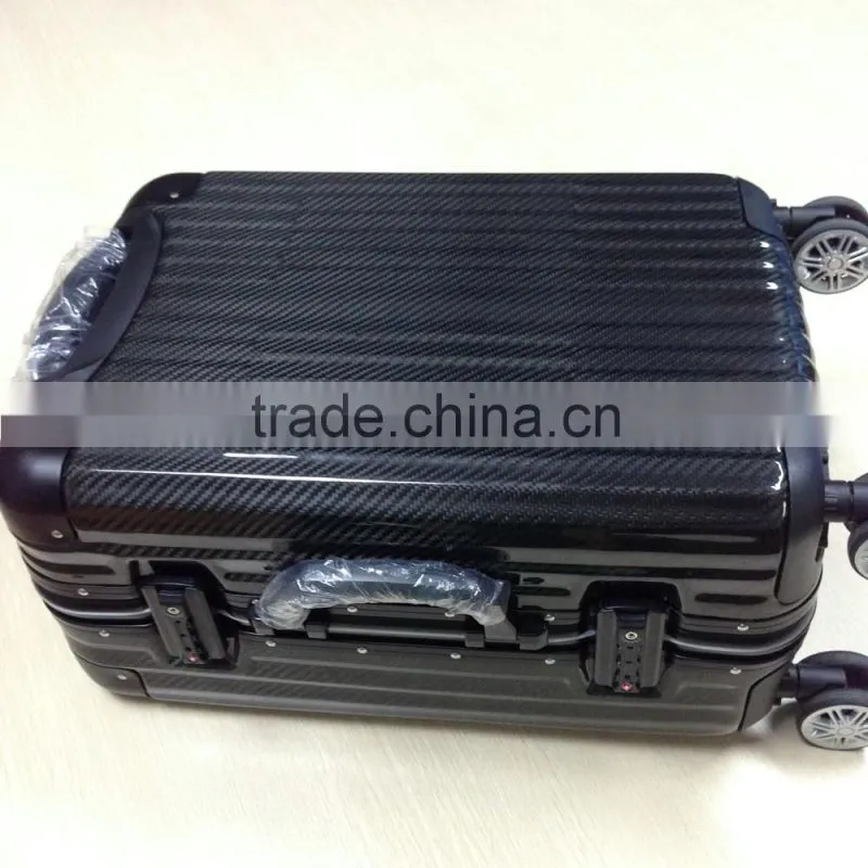 Carbon Fiber Suitcase in Autoclave process