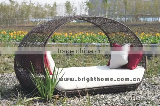 Round rattan daybed /outdoor daybed