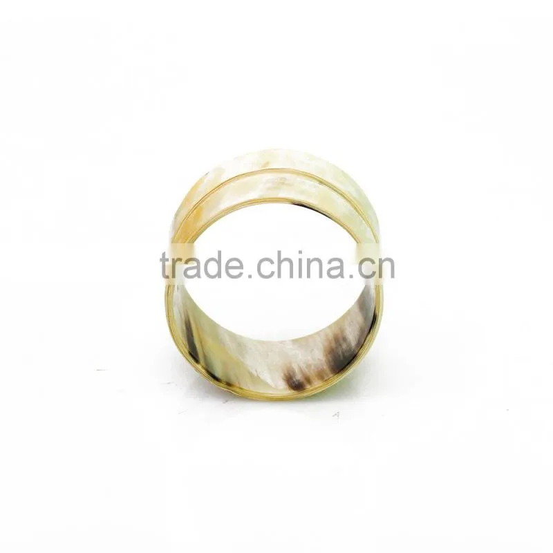 Horn bracelets 100% handmade in Vietnam, used for both genders