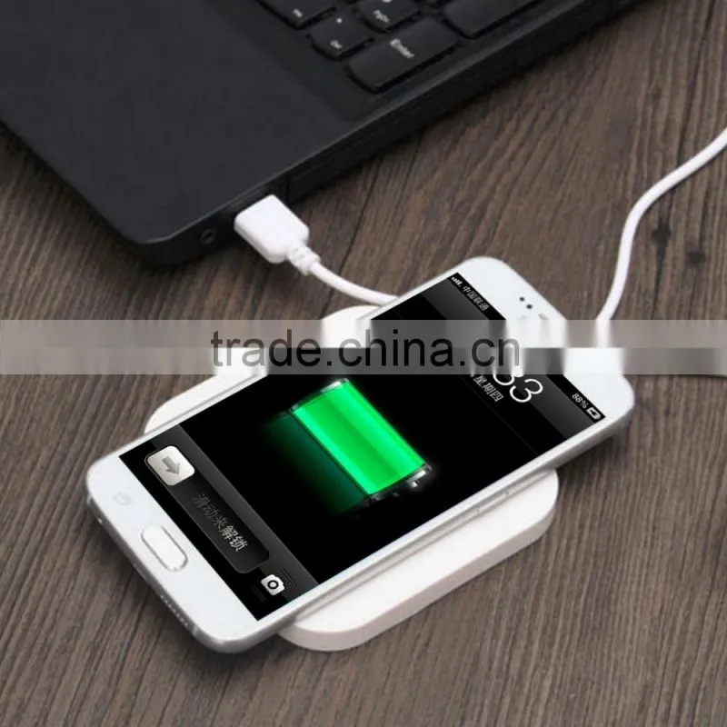 Q8 QI Wireless Charging Pad 2 USB Port Splitter HUB Charger Pad For Phoneest Wholesale