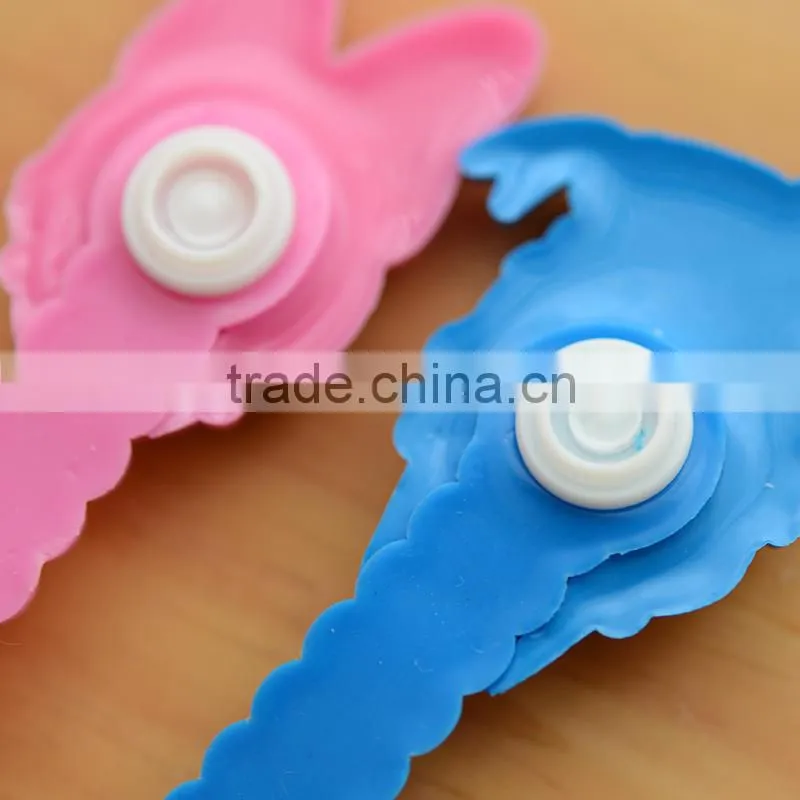 customized shape and logo soft pvc rubber cable tie mould