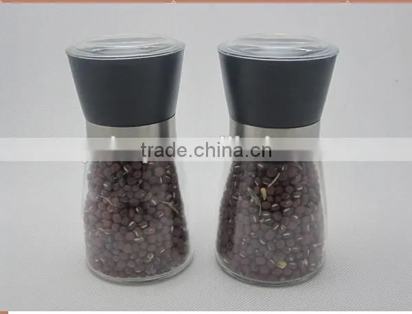 Packaging manually sugar