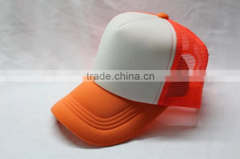 Different matching plain trucker caps in wholesale