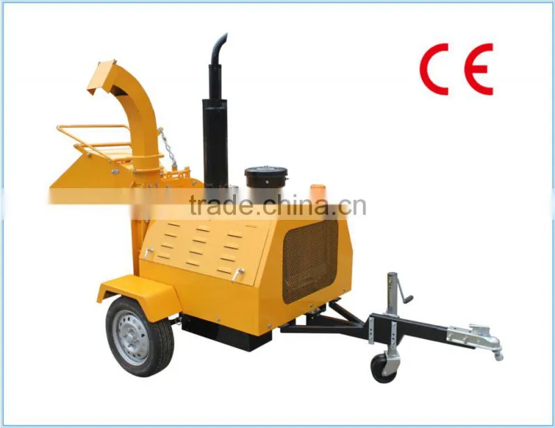 Engine wood chipper with CE