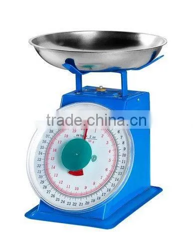 Electronic digital scale with tray
