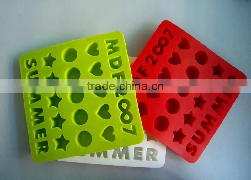 cartoon pattern 6-10 case 100% food grade silicone ice tray