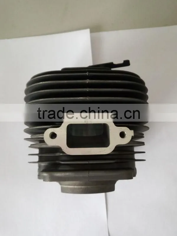070 Chain saw cylinder