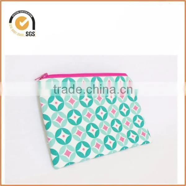 Green Geometric Zipper Pouch - Makeup Bag By Chiqun Donggaun CQ-H02022