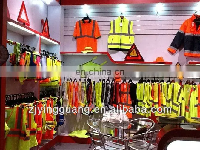 China High-Visibility reflective warning triangle in Road Safety