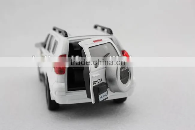 1:32 Die-cast car model toys with openable door and pull back function,pull back die-cast model cars
