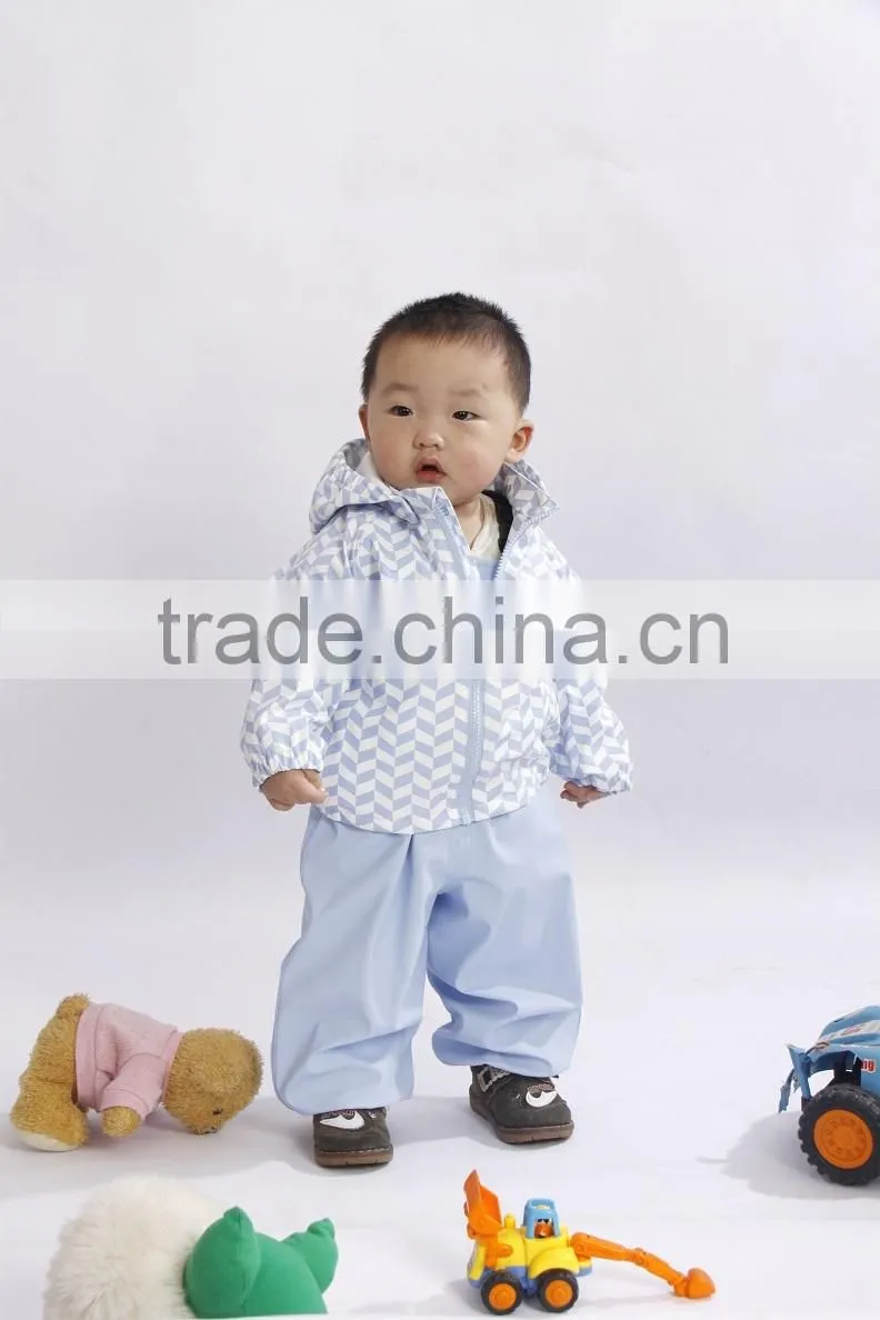 2015 ODM new fashion design baby pu rainwear
