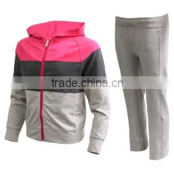 jogging wear/warm up suit