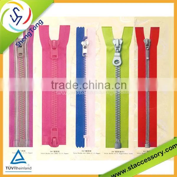 wholesale nylon plastic zipper