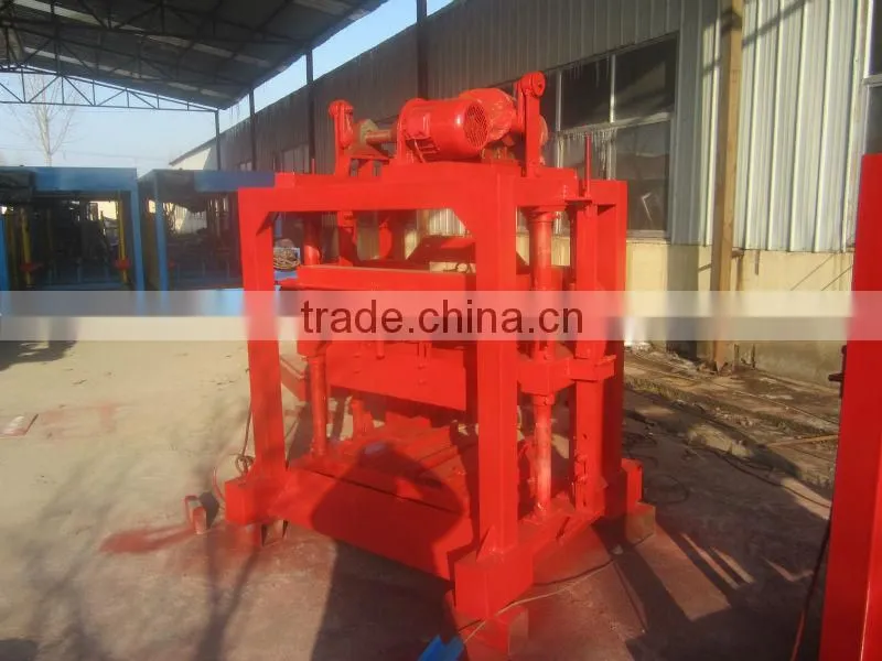 Manual Concrete Block Moulding Machine QT4-40, QTJ4-40 from Huarun Tianyuan factory