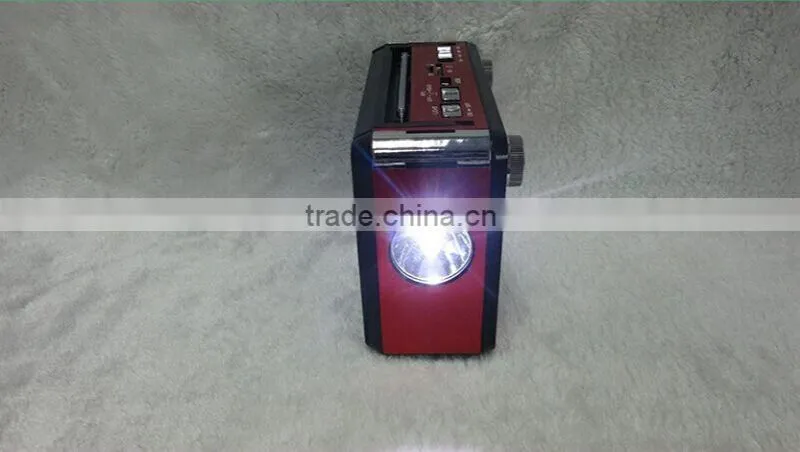 2014 China hot sell factory portable speaker am fm pocket radio with alarm clock