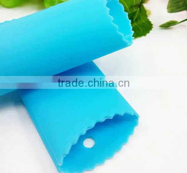 Time Saving Silicone Garlic Peeler
