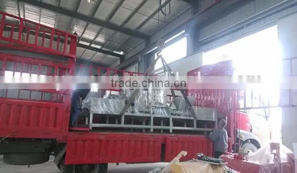Wood shaving block processing machine/sawdust block making machine