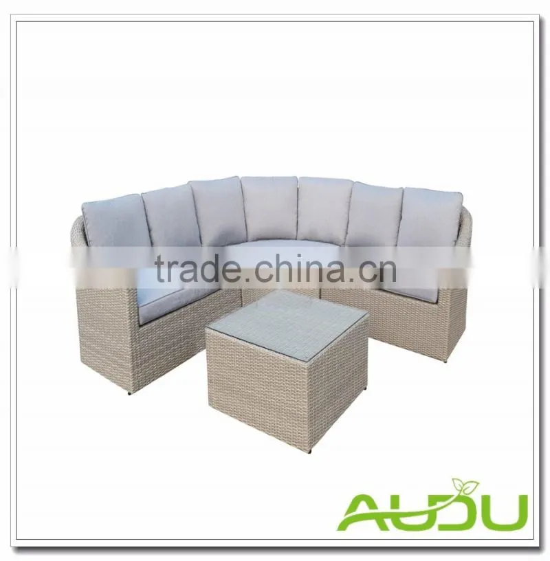 Audu deep seating sectional set