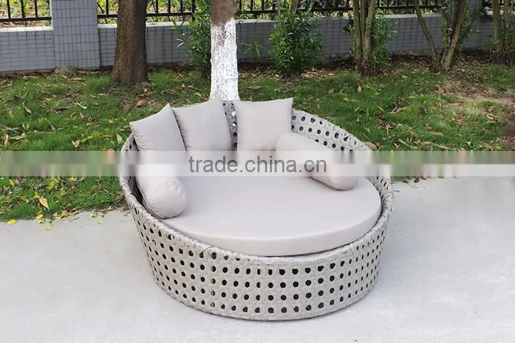 Outdoor Plastic Rattan Round Beach Sun Bed