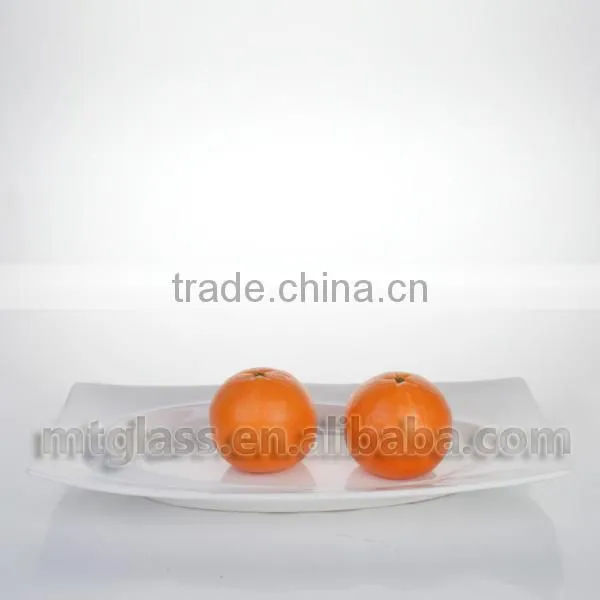 White rectangle ceramic pizza heating plate with bulk