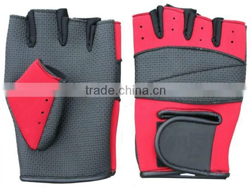 Colored half finger weight lifting gloves for gym