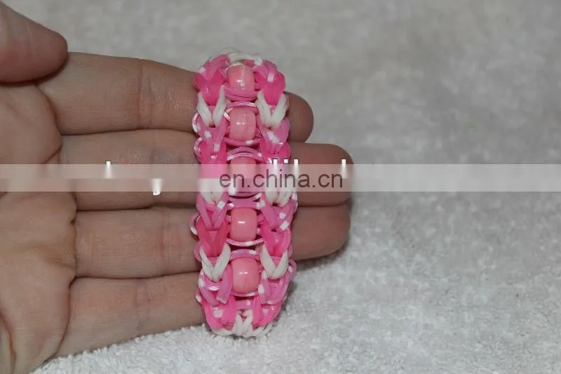 Color-Changing Pony Beads and Rubber Bands Bracelet